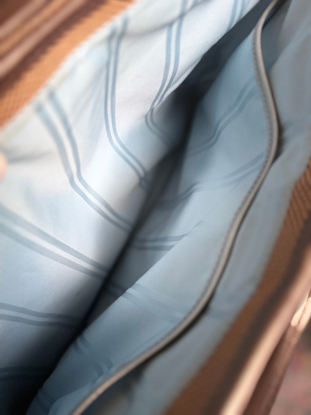 TUMI Executive Travel Commuter Bag w/original removable TUMI accessory pouch - Picture 13 of 16